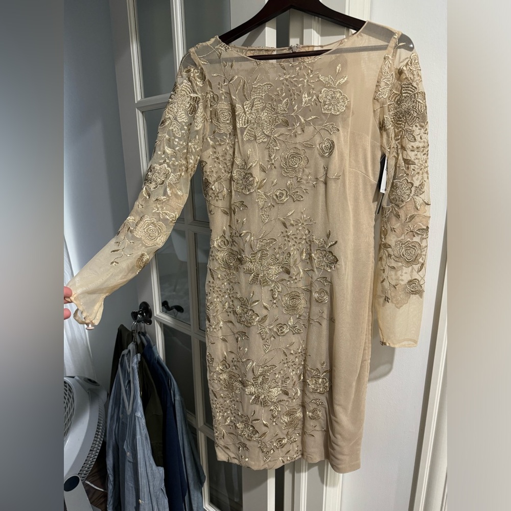 Beautiful gold David Meister 3/4 sleeve dress. Never worn.